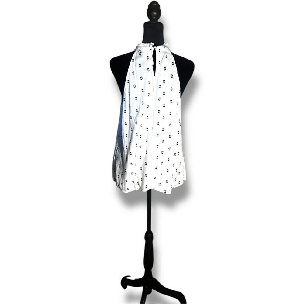 Alya Chic White with Black Pattern High Neck Keyhole Cutout Back Halter Neck Top - Picture 5 of 16